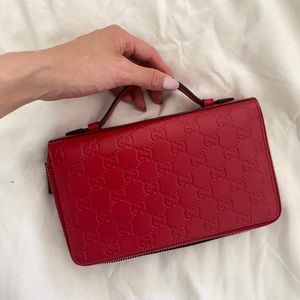 Gucci travel wallet
